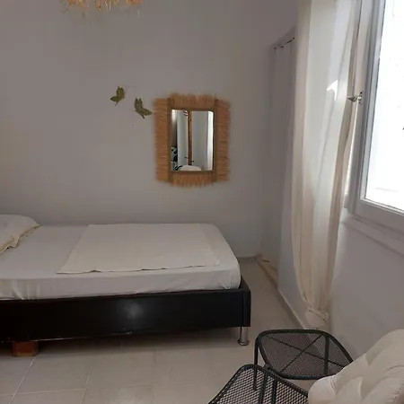 Marika'S Central Studios Heraklion  Room photo